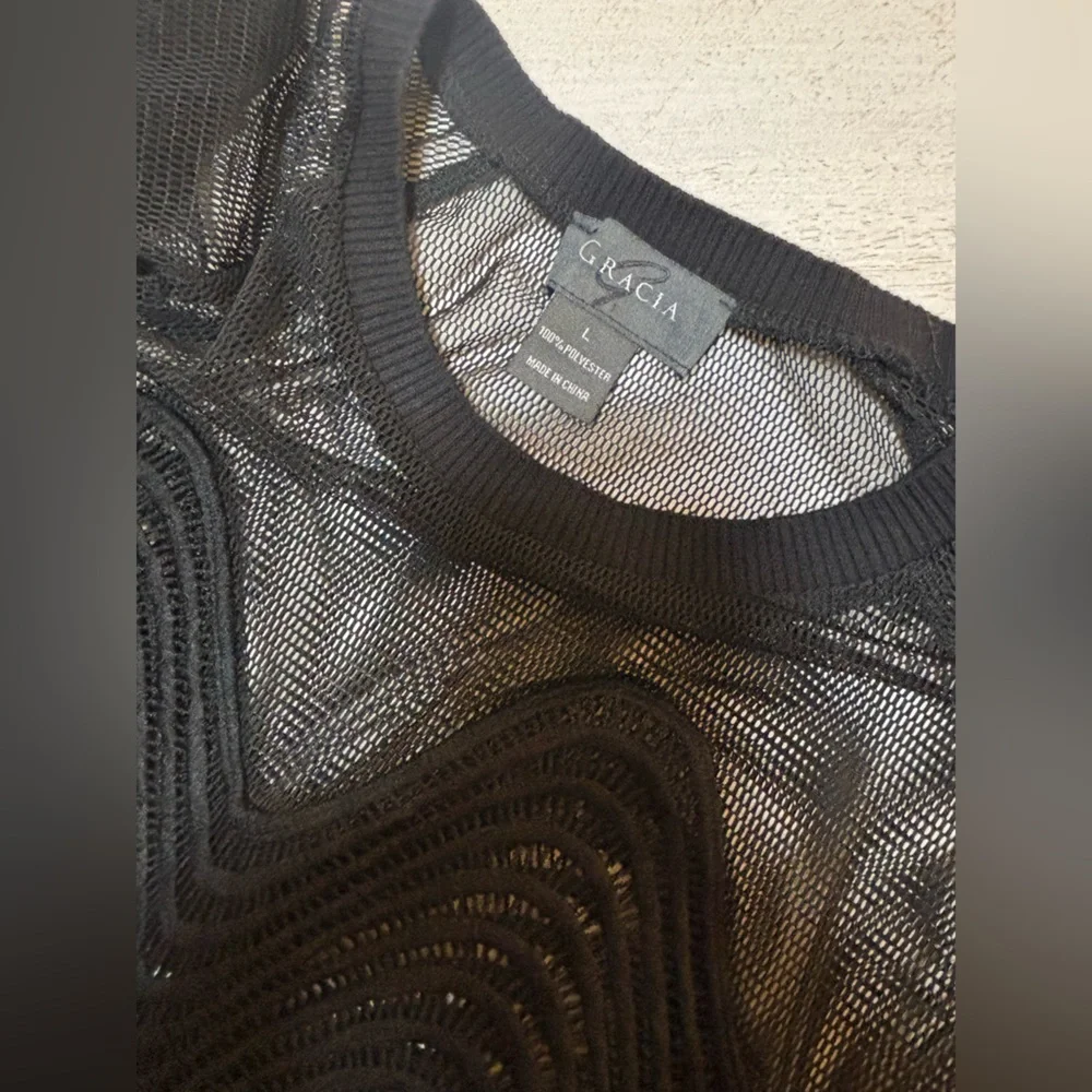 Gracia Black Sheer Lace Blouse - Picture 4 of 4
